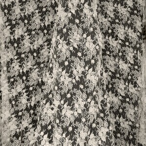 KORONKA FRANCUSKA ZDOBIONA 3D