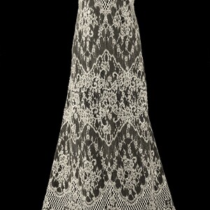 KORONKA FRANCUSKA ZDOBIONA  - P247