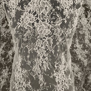 KORONKA FRANCUSKA ZDOBIONA