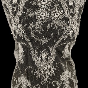 KORONKA FRANCUSKA ZDOBIONA