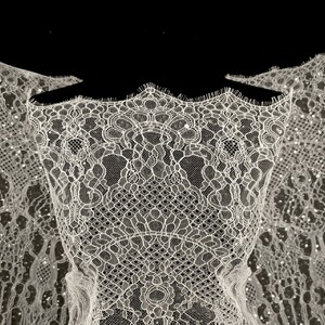 KORONKA FRANCUSKA ZDOBIONA