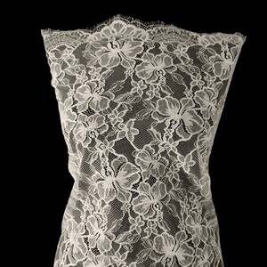 KORONKA FRANCUSKA ZDOBIONA